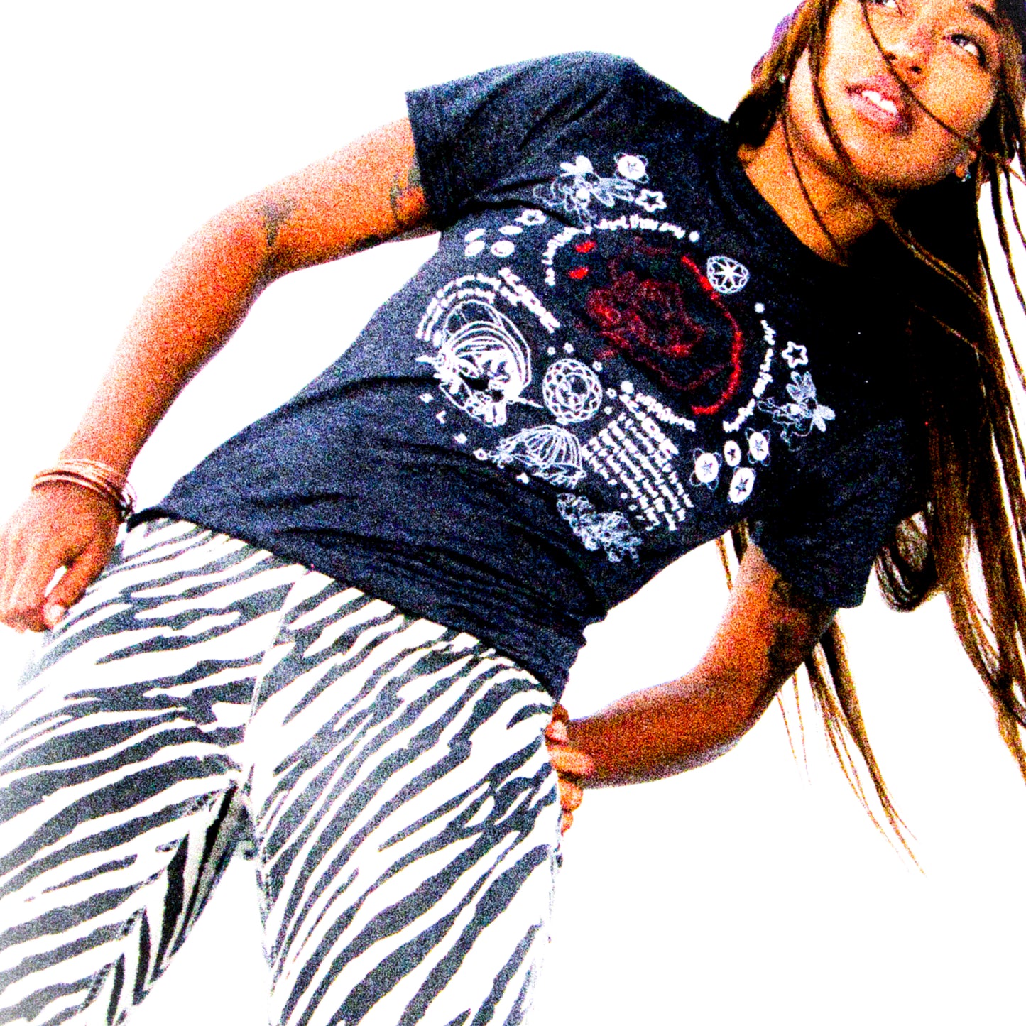 GRAPHIC GREY : T-SHIRT