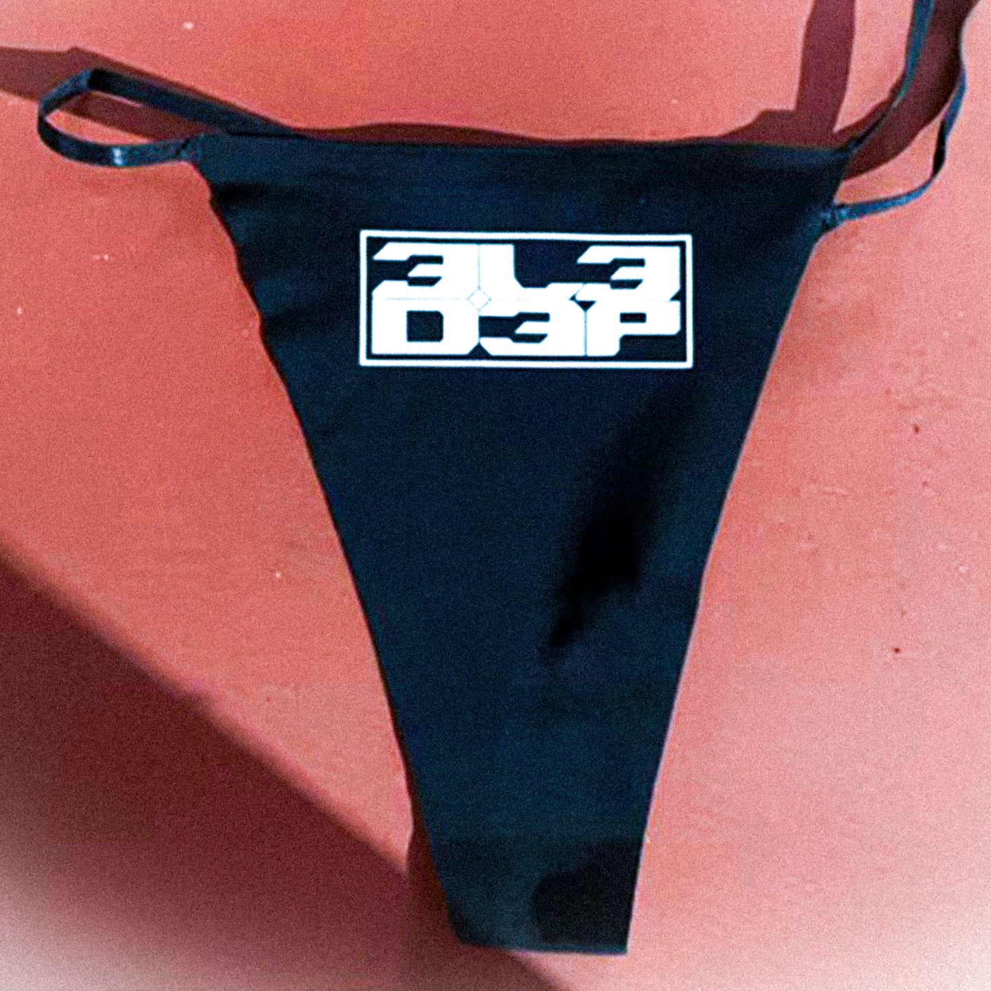 BLOCK : THONG